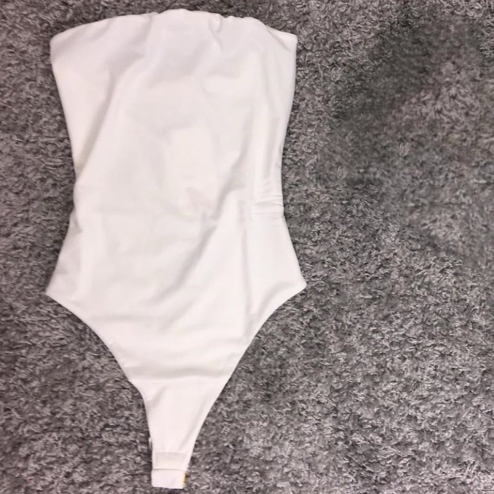 Strapless white bikini